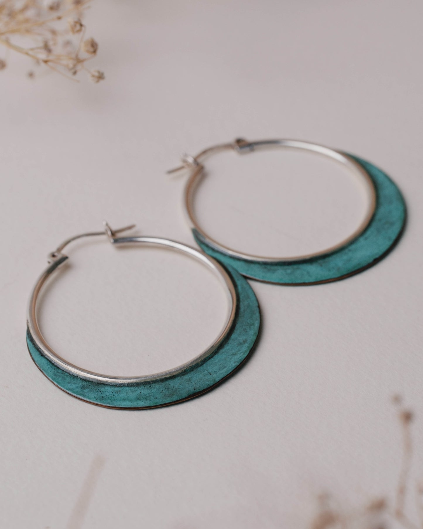 Amaranto Earrings