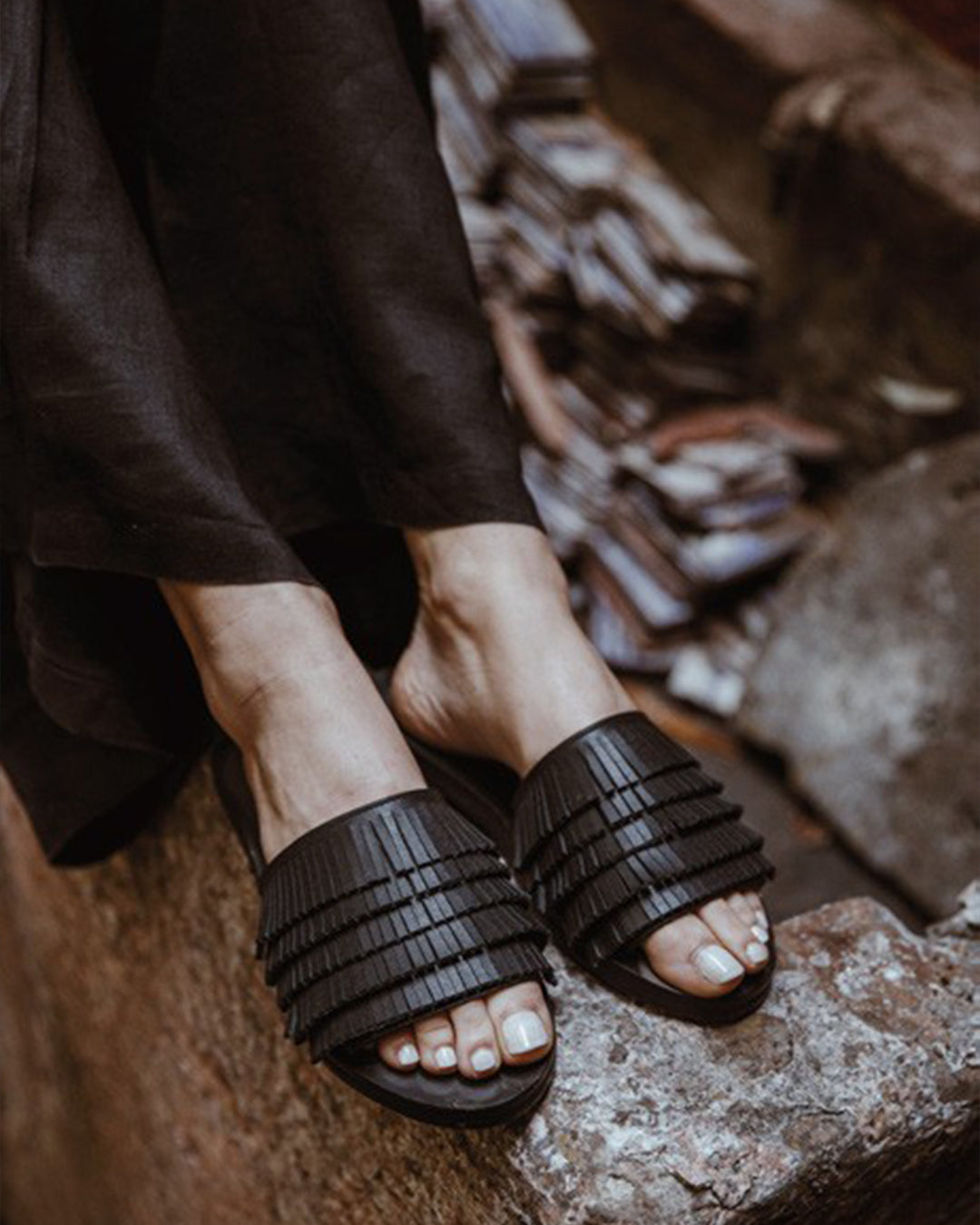 Ticla Sandal - Black